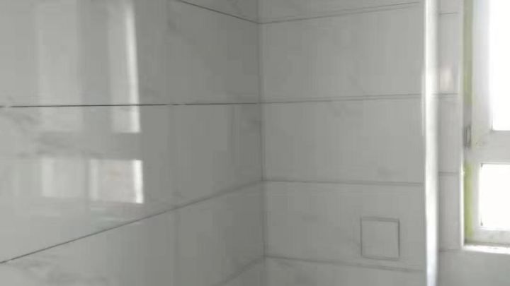 大學(xué)里小區(qū)四期11號(hào)樓128平米在施工地-瓦工階段